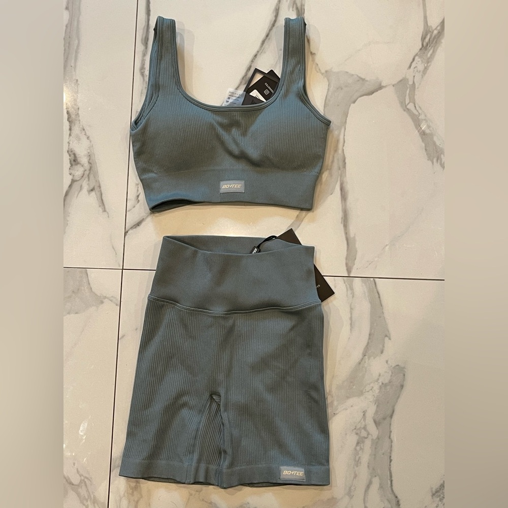 BO +TEE  Active Ribbed Sports Bra and Shorts